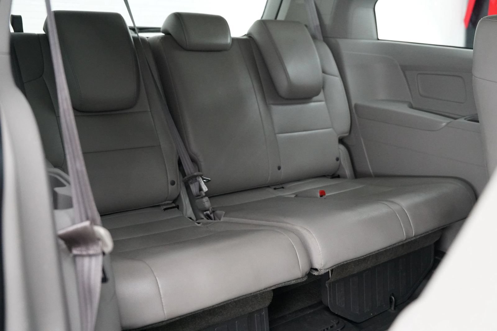 Used 2011 Honda Odyssey EX-L image 32