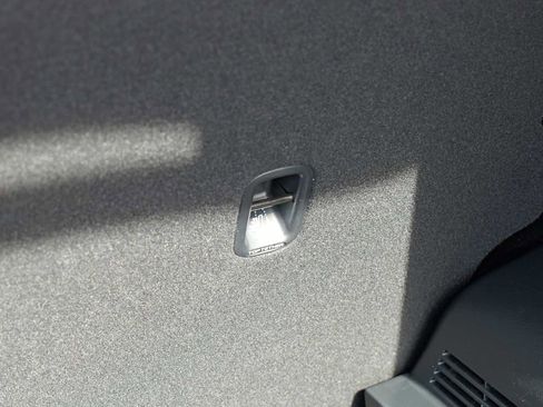 Certified 2025 Kia Soul LX w/ LX Technology Package image 29