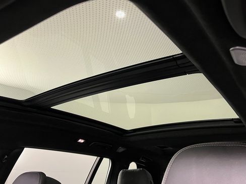 Certified 2024 BMW X7 M60i w/ Executive Package image 30