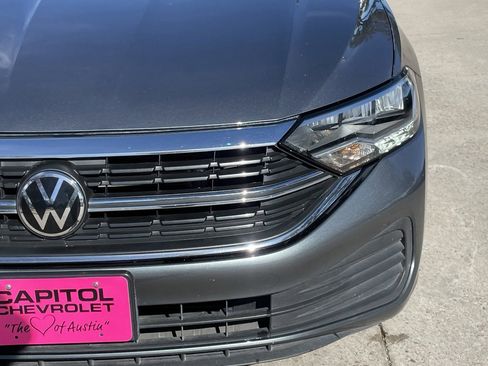 Used 2024 Volkswagen Jetta SE image 7