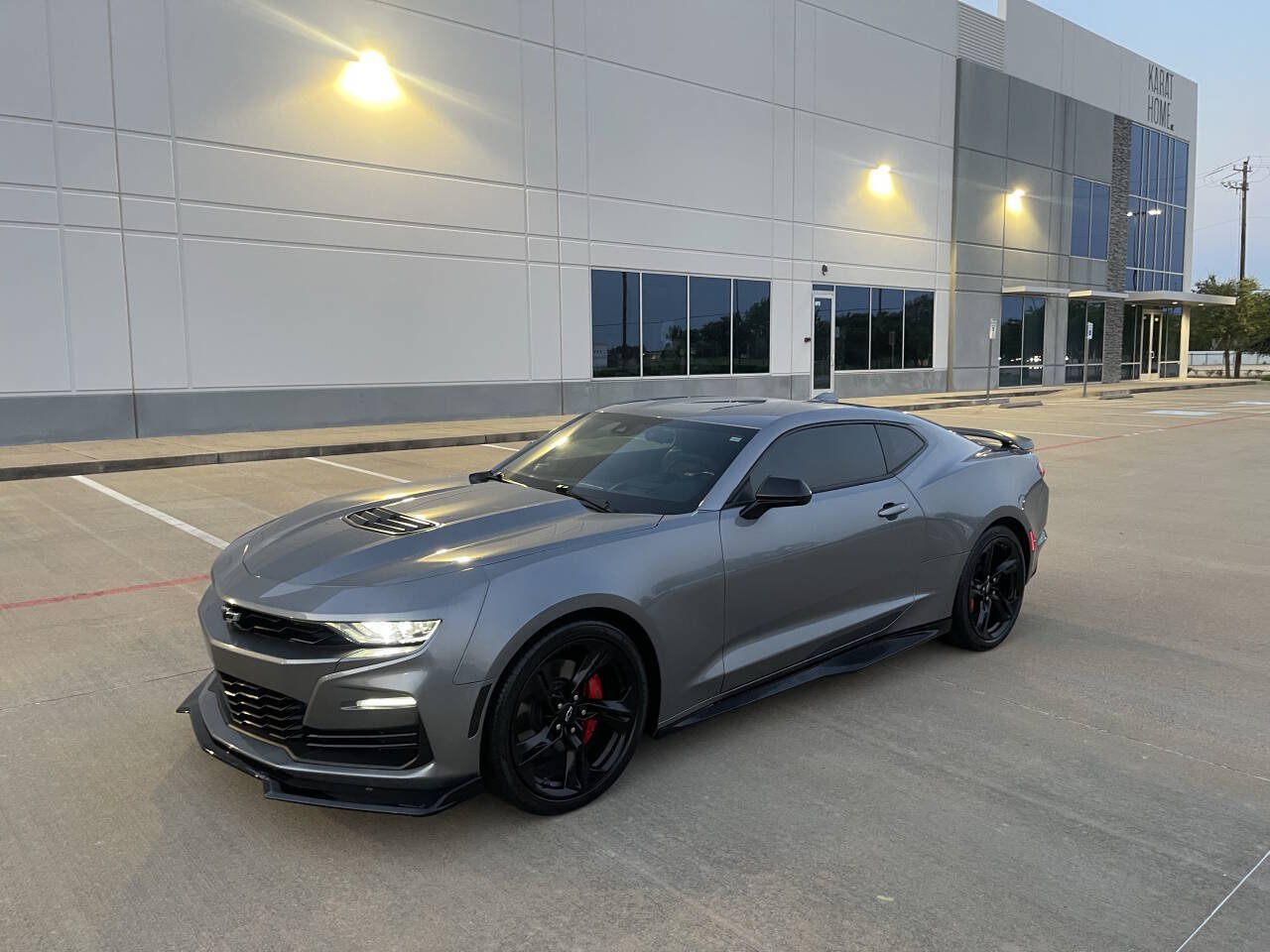 Used 2021 Chevrolet Camaro SS RWD image 17