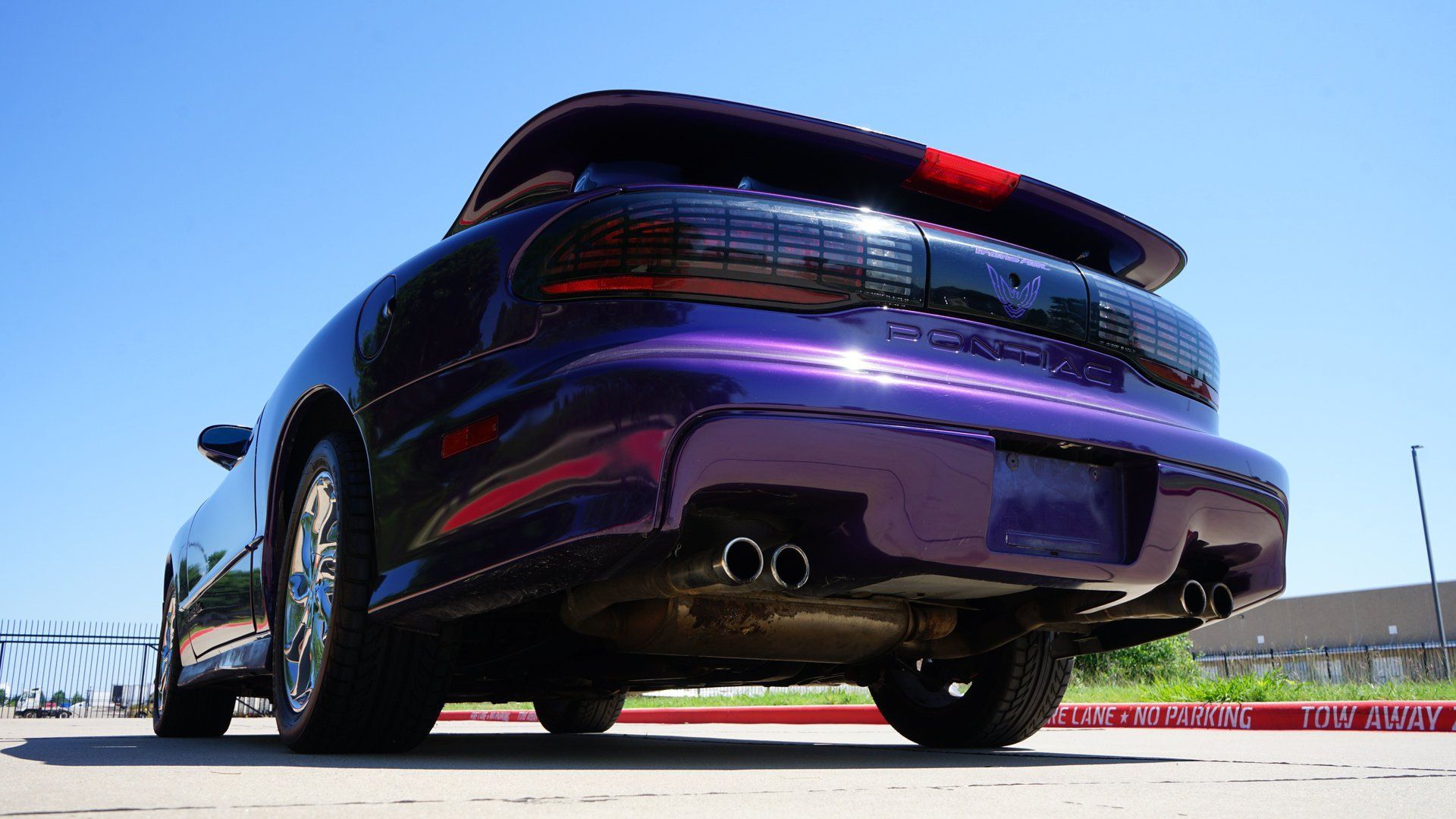 Used 1997 Pontiac Firebird Trans Am RWD image 10