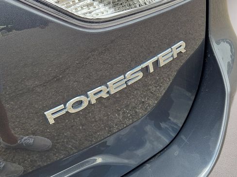 Used 2023 Subaru Forester AWD/4WD image 12