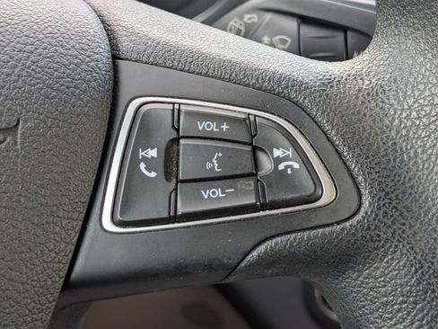 Used 2019 Ford Escape SE FWD image 23