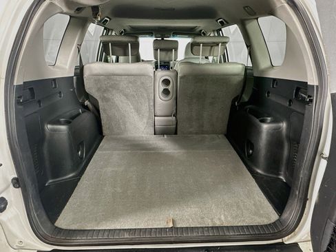 Used 2010 Toyota RAV4 Limited AWD/4WD image 28