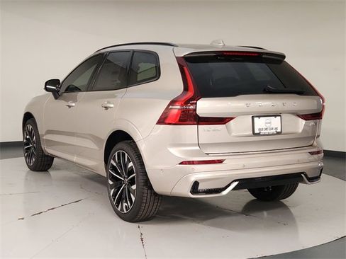 New 2026 Volvo XC60 B5 Ultra w/ Protection Package Premier image 6