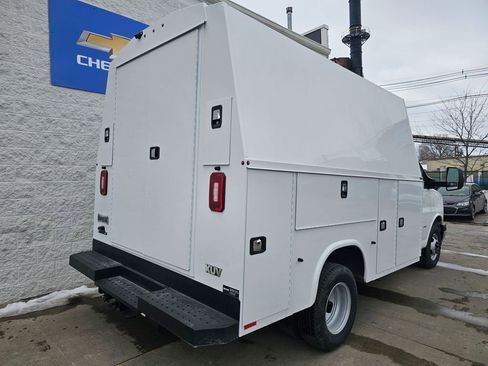 New 2025 Chevrolet Express 3500 w/ Power Convenience Package RWD image 6