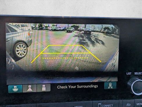 Used 2025 Honda CR-V EX image 11