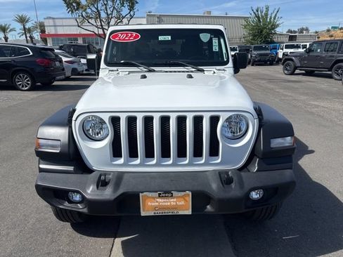 Used 2022 Jeep Wrangler Unlimited Sport AWD/4WD image 9