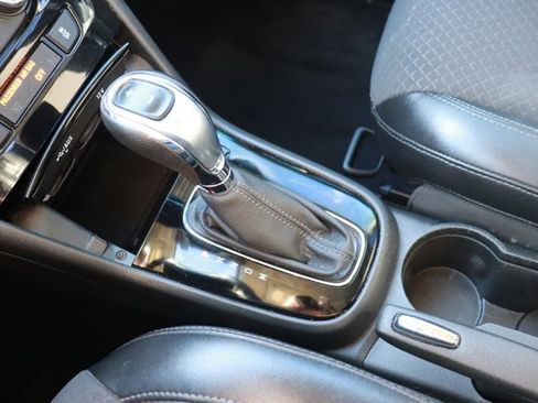 Used 2019 Buick Encore Preferred image 17