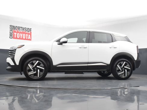 Used 2025 Nissan Kicks SV w/ Illumination Package FWD image 26