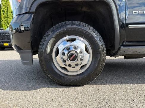 Used 2019 GMC Sierra 3500 Denali AWD/4WD image 16