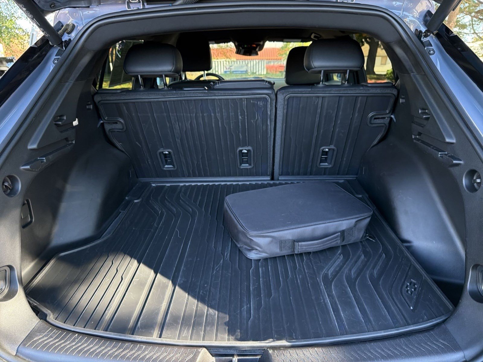 Used 2024 Chevrolet Equinox EV LT FWD image 23
