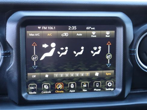 Used 2022 Jeep Wrangler Unlimited Rubicon 4xe image 37