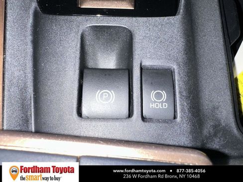 Used 2024 Toyota Grand Highlander AWD Hybrid image 34