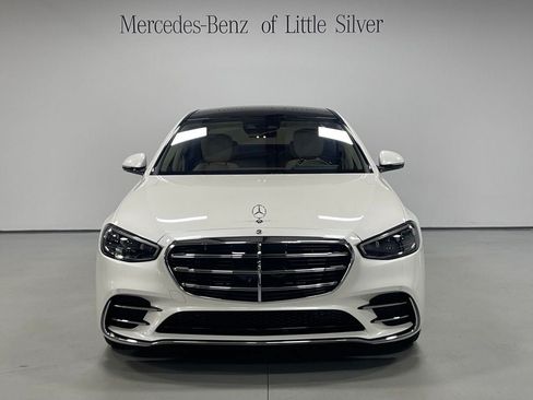 Certified 2022 Mercedes-Benz S 500 4MATIC w/ AMG Line Package image 9