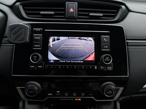 Used 2018 Honda CR-V LX image 14