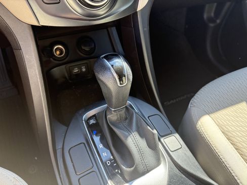 Used 2019 Hyundai Santa Fe XL SE image 25