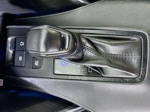 Used 2021 Toyota Venza XLE w/ Softex Package AWD/4WD image 20