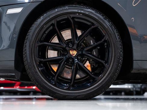 Used 2022 Porsche Macan GTS AWD/4WD image 11