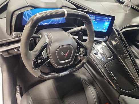 Used 2024 Chevrolet Corvette Z06 RWD image 20