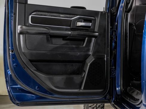 Used 2024 RAM 3500 Big Horn w/ Sport Appearance Package AWD/4WD image 36