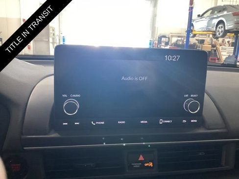 Used 2023 Honda Pilot Sport image 9