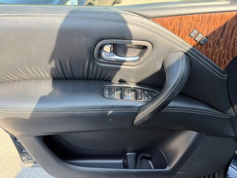 Used 2018 Nissan Armada SL w/ Moonroof Package AWD/4WD image 9