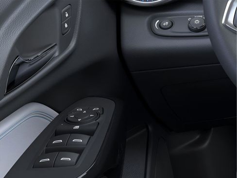 New 2026 Chevrolet Trax LT w/ LT Convenience Package FWD image 22