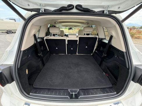 Certified 2020 Mercedes-Benz GLB 250 4MATIC image 34