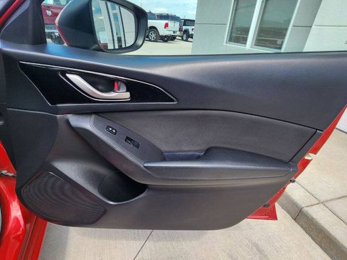 Used 2015 MAZDA MAZDA3 i Touring FWD image 16