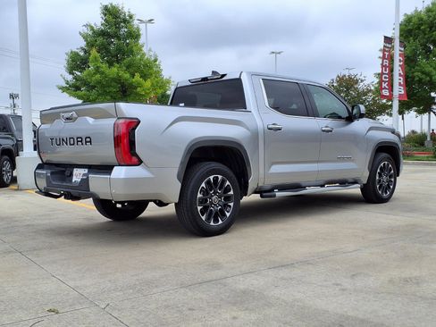 Used 2023 Toyota Tundra Limited AWD/4WD image 5