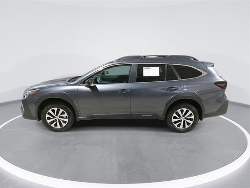 Used 2025 Subaru Outback Premium w/ Popular Package #1A image 8