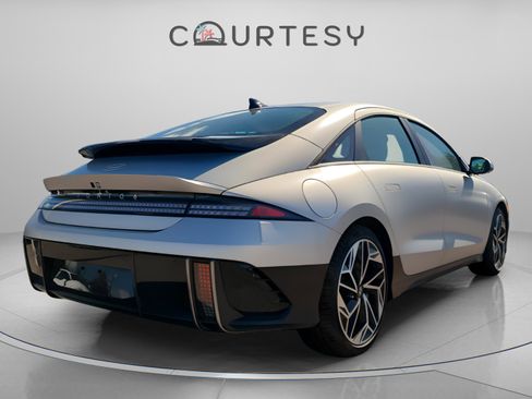 New 2025 Hyundai Ioniq 6 SEL image 4