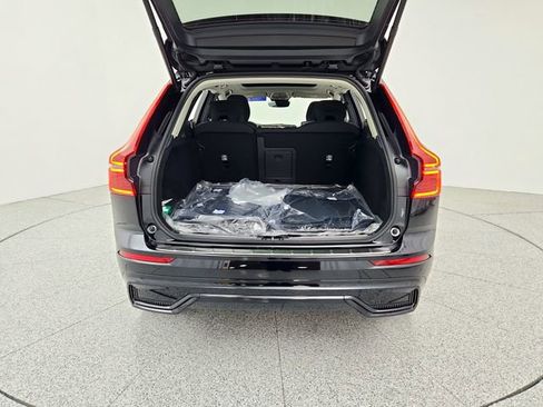 New 2026 Volvo XC60 B5 Plus w/ Protection Package Premier image 19