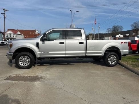 Used 2019 Ford F250 XLT w/ FX4 Off-Road Package image 3