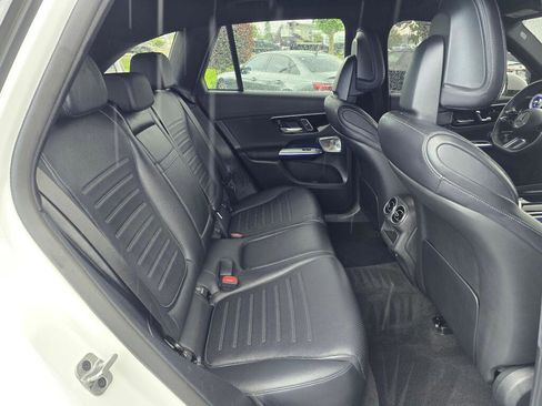 Used 2025 Mercedes-Benz GLC 350e 4MATIC w/ AMG Line image 23