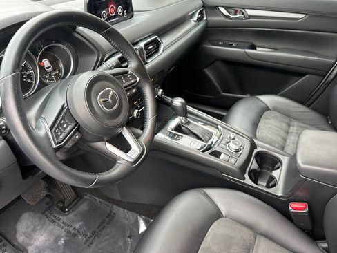 Used 2019 MAZDA CX-5 Touring image 11