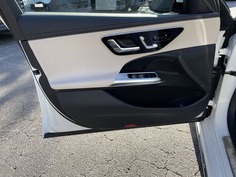 New 2026 Mercedes-Benz E 350 4MATIC Sedan image 17