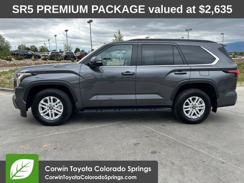 Used 2025 Toyota Sequoia SR5 w/ SR5 Premium Package AWD/4WD image 4