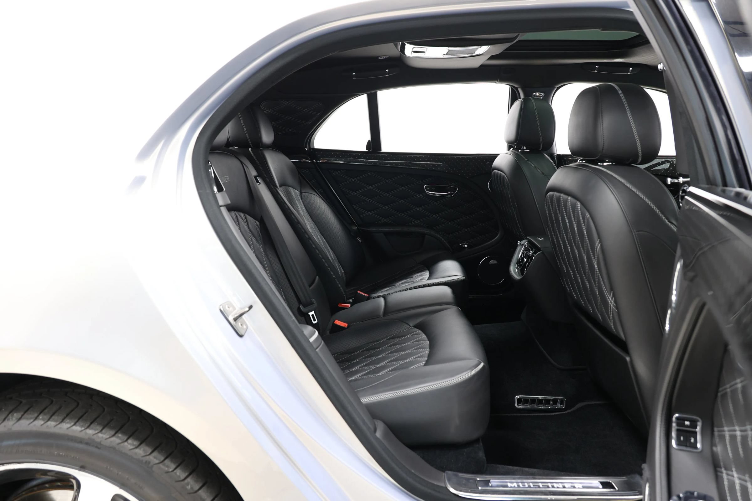 Used 2018 Bentley Mulsanne RWD image 89