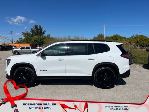 New 2026 GMC Acadia Elevation w/ Black Edition image 4