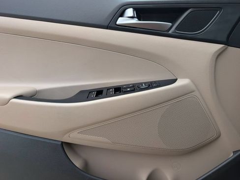 Used 2016 Hyundai Tucson Limited FWD image 17