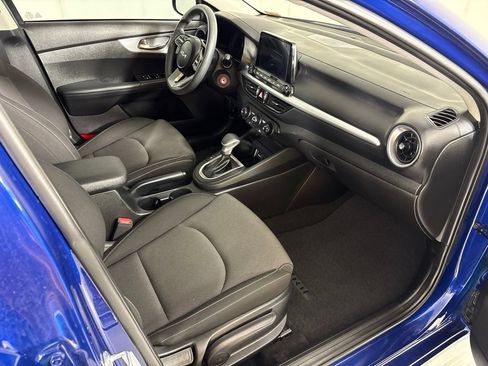 Used 2023 Kia Forte LXS FWD image 15