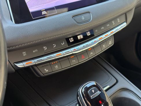 Certified 2023 Cadillac XT4 Premium Luxury FWD image 16