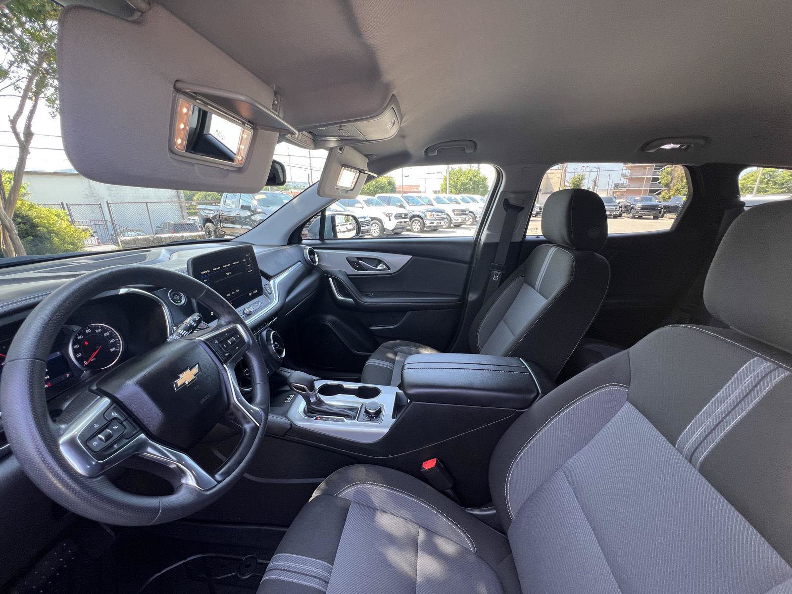 Used 2024 Chevrolet Blazer LT w/ Convenience Package FWD image 13