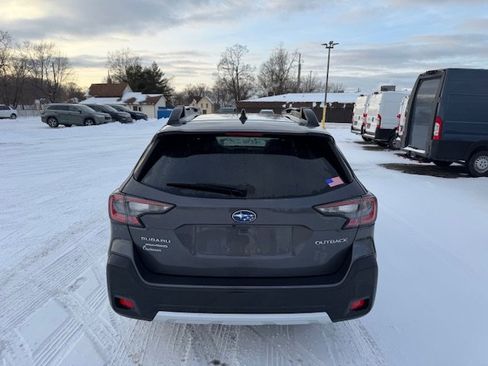 Used 2023 Subaru Outback Limited image 5