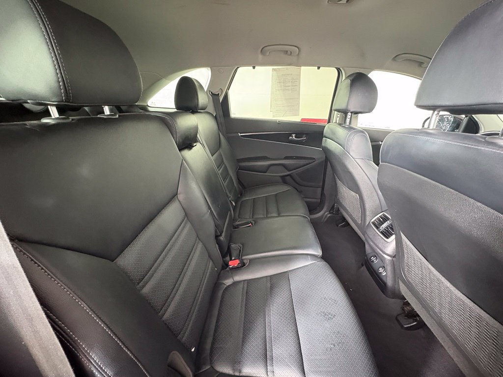 Used 2018 Kia Sorento EX AWD/4WD image 43