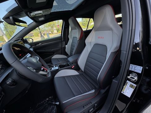 New 2025 Volkswagen GTI SE image 17