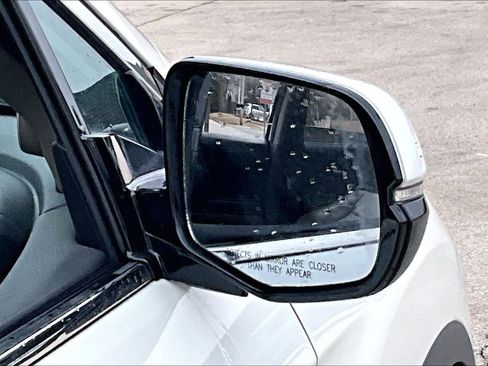 Used 2016 Honda Pilot Elite image 23